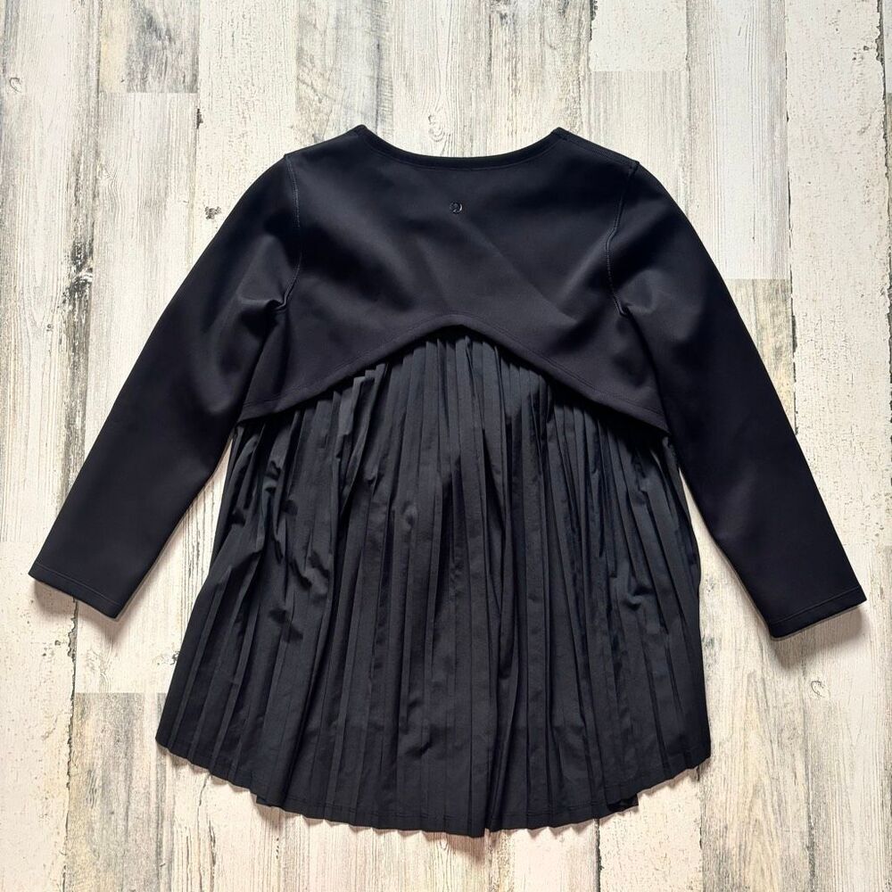 Lululemon Pleat On Long Sleeve Top Size S